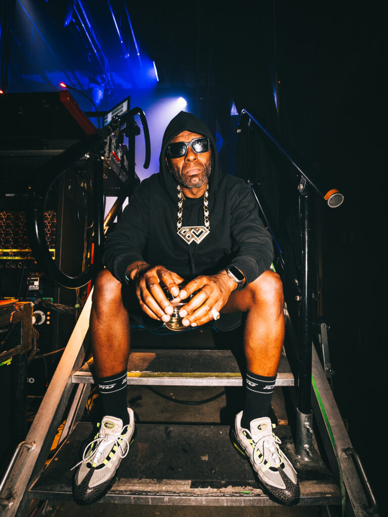 Flowdan 1 - Synchronicity